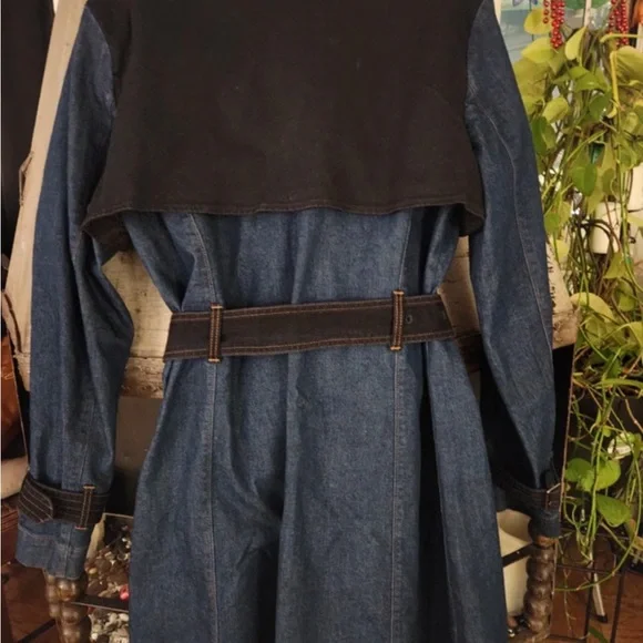 Gloria Vanderbilt & Christian - Picture 3 of 4